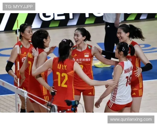 中国女排强势逆袭力克劲敌，成功晋级世界杯四强再创辉煌